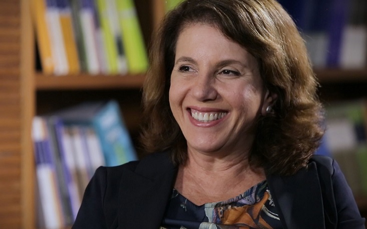 "Estudar se tornou algo para fazer durante toda a vida&rdquo;, diz L&uacute;cia Dellagnelo