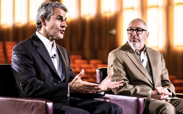 Reforma pol&iacute;tica &eacute; necess&aacute;ria porque sociedade evolui, dizem especialistas