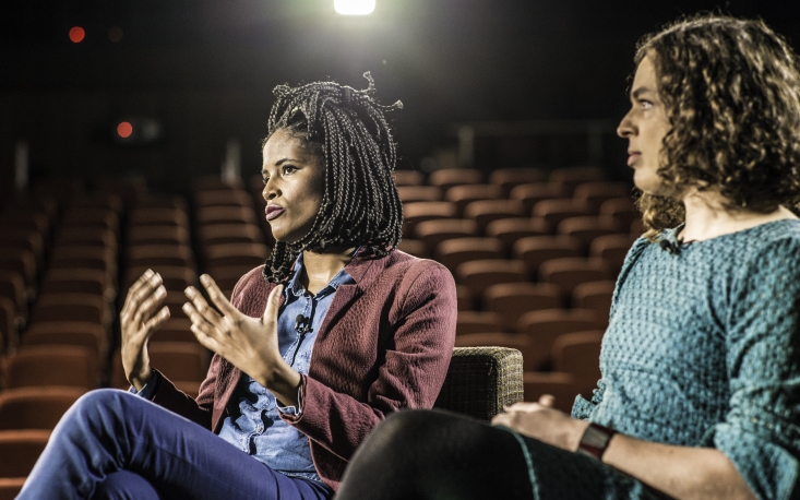 Ra&ccedil;a e g&ecirc;nero na sociedade brasileira, por Djamila Ribeiro e Amara Moira