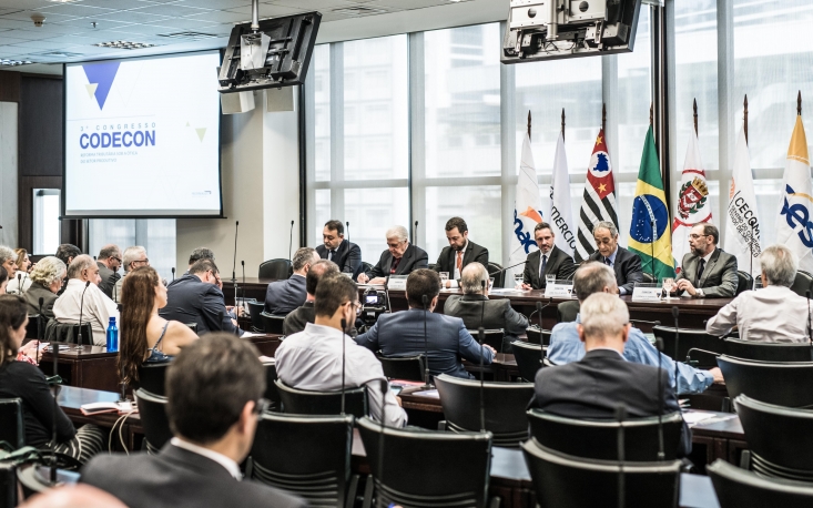 Sistema tribut&aacute;rio ca&oacute;tico precisa mudar para impulsionar ambiente de neg&oacute;cios