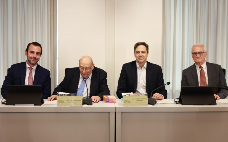 Reuni&atilde;o do CSD debate a reforma jur&iacute;dica