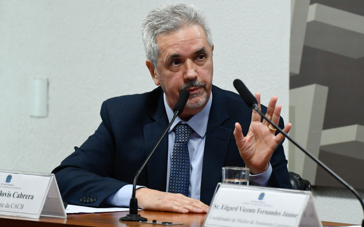 Jos&eacute; Clovis Cabrera, representante da Confedera&ccedil;&atilde;o das Associa&ccedil;&otilde;es Comerciais e Empresariais do Brasil (CACB) e membro do Conselho de Assuntos Tribut&aacute;rios tamb&eacute;m participou do debate (Foto: Roque de S&aacute;/Ag&ecirc;ncia Senado)