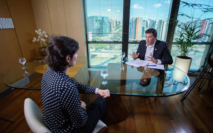 Debate abordou as oportunidades mundiais, o cen&aacute;rio global e o avan&ccedil;o do protecionismo