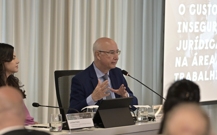 Ministro Ives Gandra Martins Filho