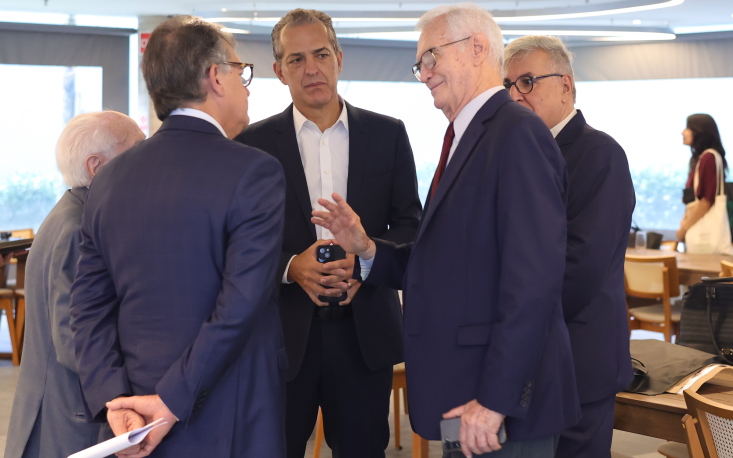 Autoridades debatem as pautas ambientais na sede