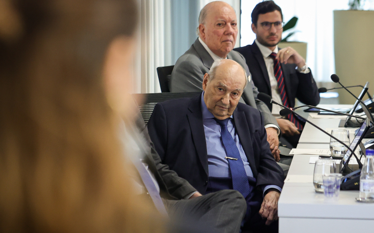 Presidente do CSD, Ives Gandra Martins, assiste &agrave; apresenta&ccedil;&atilde;o dos conselheiros (Imagem: Edilson Dias)