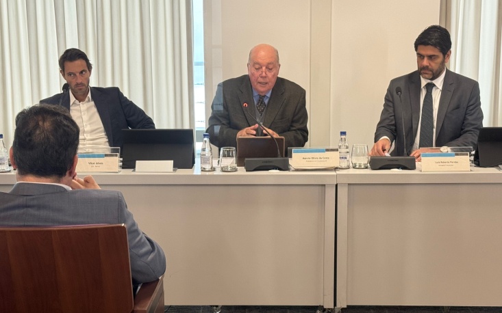 Para apontar as oportunidades e os desafios do novo sistema tribut&aacute;rio, a reuni&atilde;o do CAT promoveu um rico e amplo debate entre especialistas