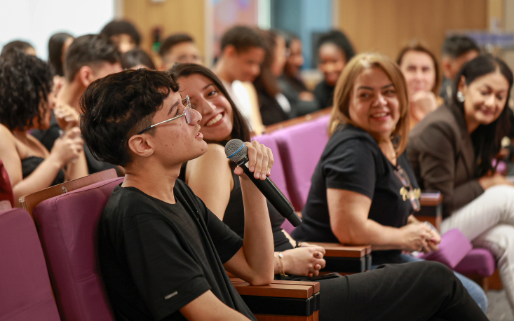 Estudantes participaram, compartilharam e fizeram perguntas (Imagem: Edilson Dias)