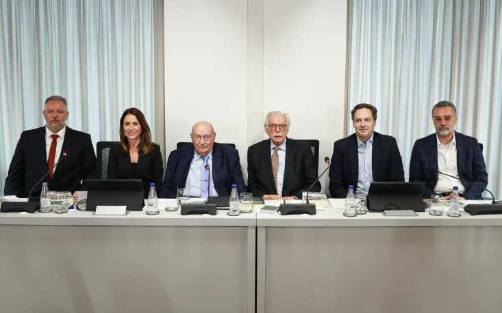 Integrantes do primeiro painel de debate sobre os temas Constitui&ccedil;&atilde;o e liberdade (Imagem: Edilson Dias)