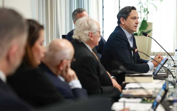 O deputado Luiz Philippe de Orleans e Bragan&ccedil;a contribuiu com sua vis&atilde;o de cientista pol&iacute;tico (Imagem: Edilson Dias)