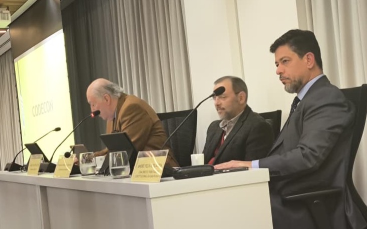 Oliveira apresenta suas contribui&ccedil;&otilde;es para a moderniza&ccedil;&atilde;o do processo administrativo (Foto: Divulga&ccedil;&atilde;o/Codecon/SP)