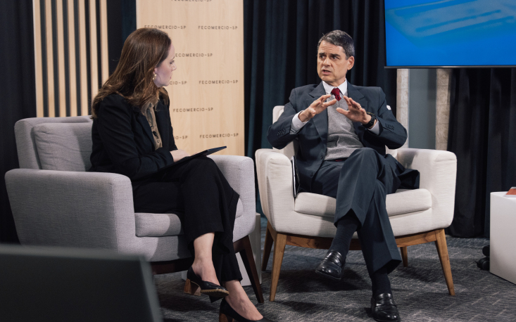 Est&ecirc;v&atilde;o Mallet explica as diferen&ccedil;as entre aut&ocirc;nomo e CLT. (Foto: Edilson Dias/FecomercioSP)