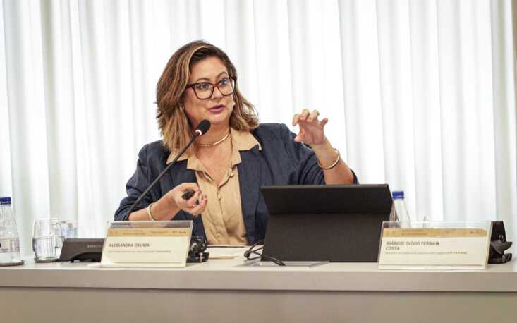 Alessandra Okuma debate os impactos da reforma para o com&eacute;rcio externo. (Foto: Ivan Dias/Divulga&ccedil;&atilde;o FecomercioSP)