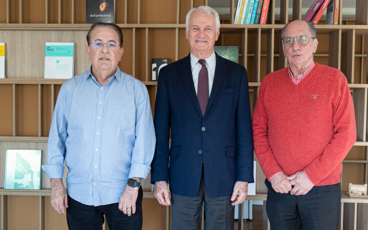 Luiz Carlos Motta, presidente da Fecomerci&aacute;rios, ao lado de Ivo Dall'Acqua e Ricardo Patah 