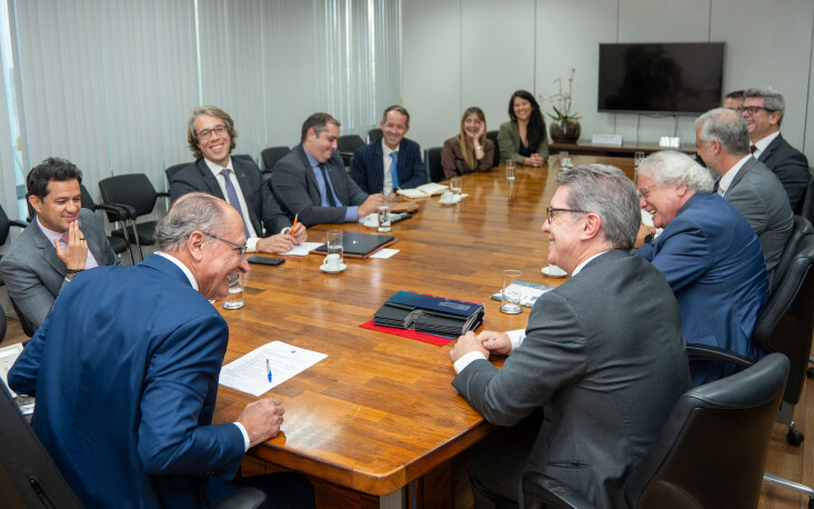 O encontro teve como ponto de partida a avalia&ccedil;&atilde;o dos impactos da investiga&ccedil;&atilde;o antidumping sobre malhas de poli&eacute;ster origin&aacute;rias da China (Fotos: Andr&eacute; Neiva/MDIC)