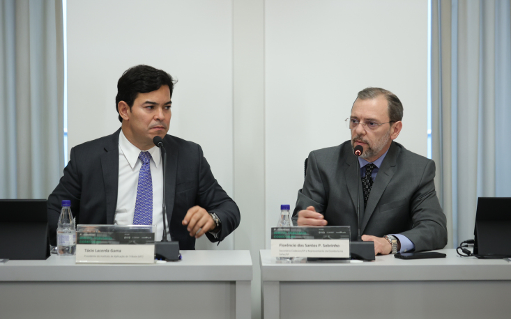 Flor&ecirc;ncio dos Santos Penteado Sobrinho media o painel sobre o futuro da tributa&ccedil;&atilde;o. (Foto: Edilson Dias/FecomercioSP)