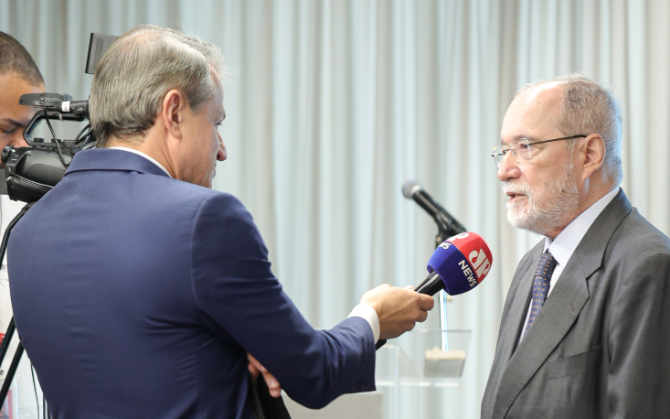 A imprensa tamb&eacute;m acompanhou de perto e entrevistou  convidados do congresso (Imagem: Edilson Dias)