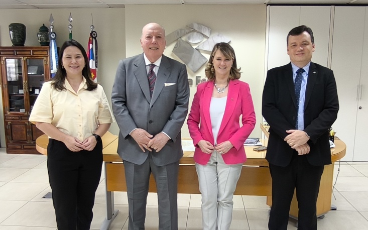 Sarina Sasaki Manata, M&aacute;rcio Ol&iacute;vio Fernandes da Costa, M&aacute;rcia Cec&iacute;lia Meng e Cl&aacute;udio Ferrer de Souza. (Foto: Divulga&ccedil;&atilde;o/FecomercioSP)